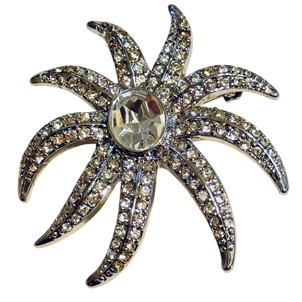VTG Pin Brooch Star Austrian Crystal rhinestone Silver Jeweled Burst Sparkly‎